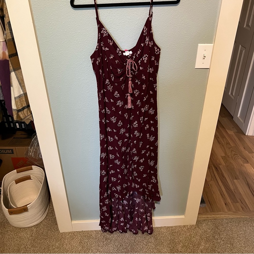NWT Target high-low keyhole dress - Maroon floral